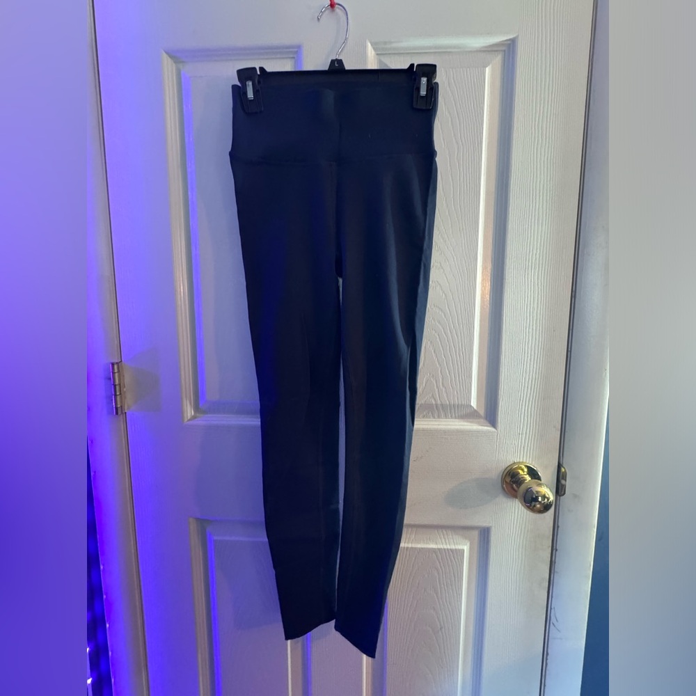Fabletics Navy Blue SkulptKnit leggings 💙